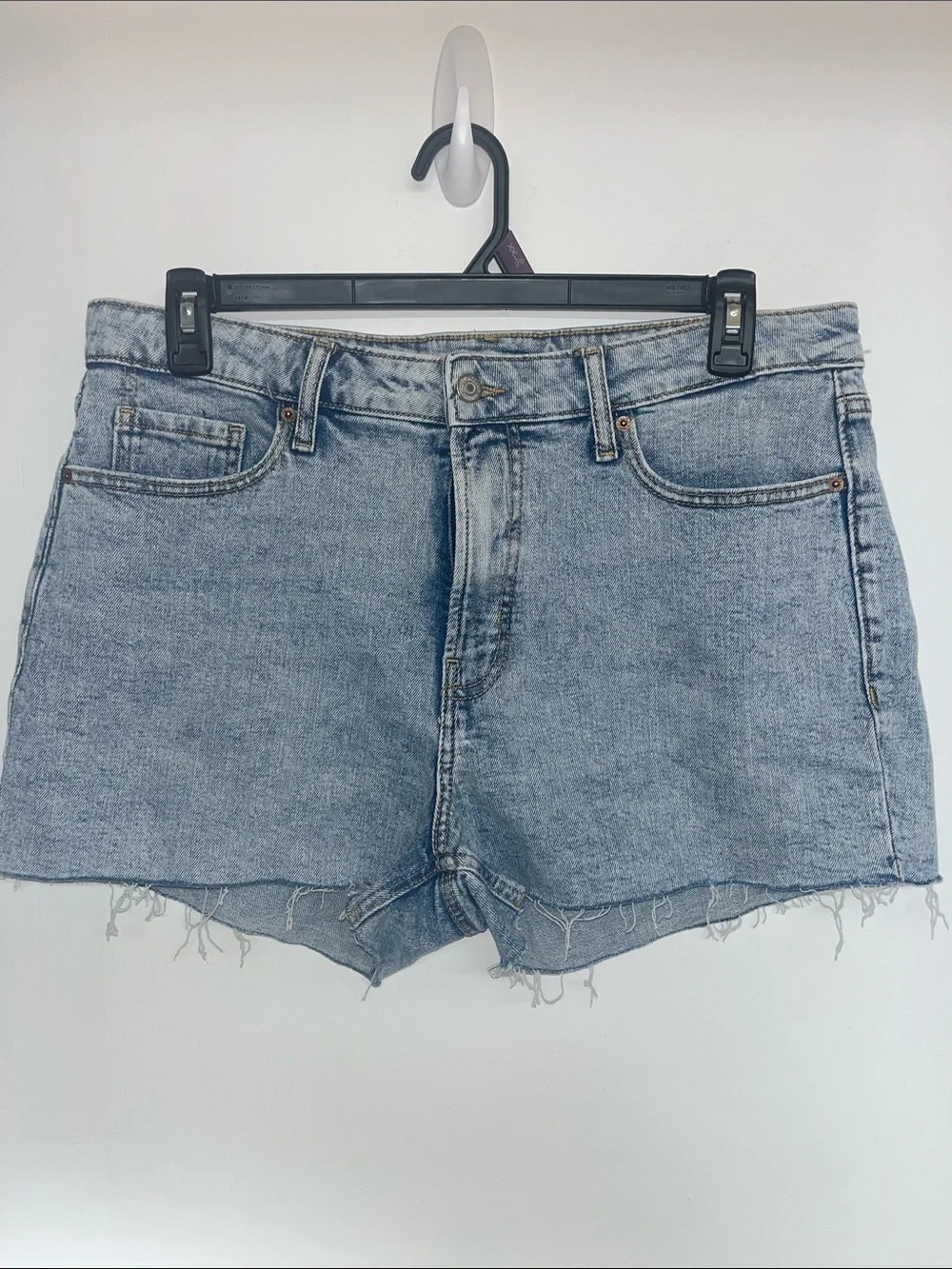 Old Navy Sz 14 Raw Hem High-Rise O.G. Straight Jean Shorts, 99% Cotton NWOT